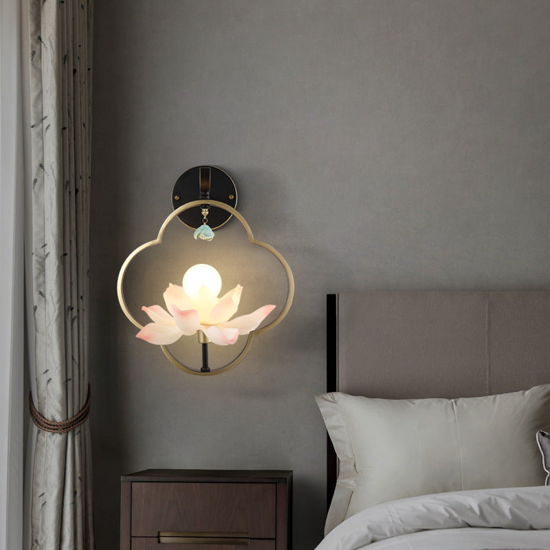Traditional Chinese Four Leaf Clover Shape Lotus Resin Ceramics Hardware 1 - Light Wall Sconce Lamp For Bedroom