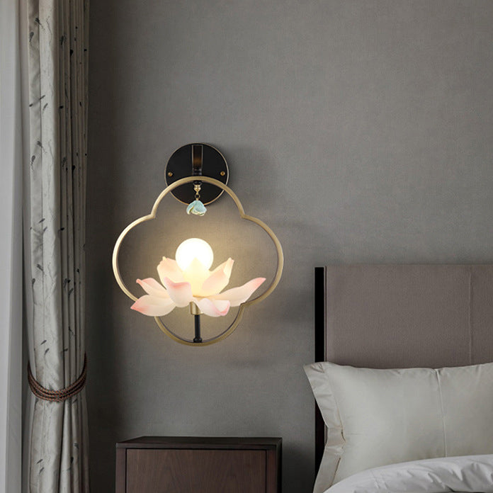 Traditional Chinese Four Leaf Clover Shape Lotus Resin Ceramics Hardware 1 - Light Wall Sconce Lamp For Bedroom