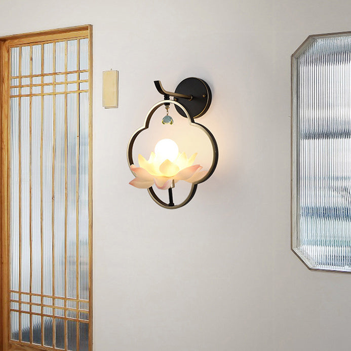 Traditional Chinese Four Leaf Clover Shape Lotus Resin Ceramics Hardware 1 - Light Wall Sconce Lamp For Bedroom