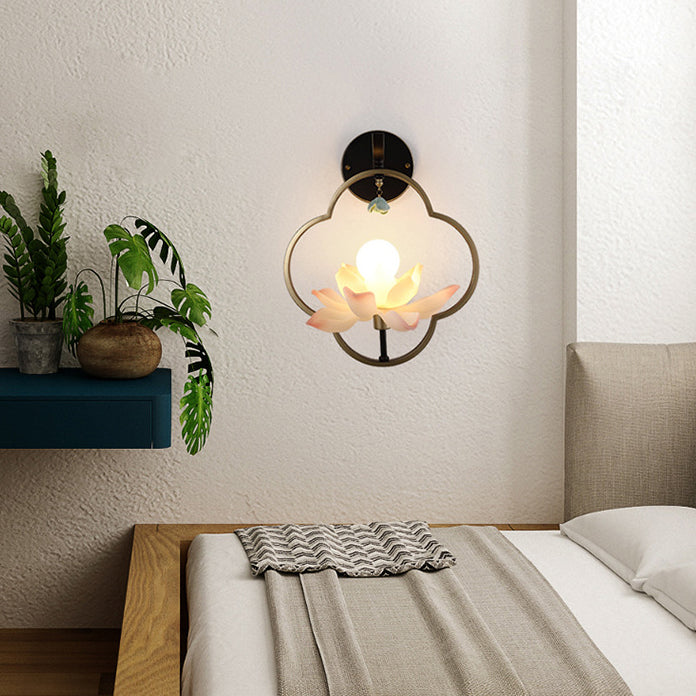 Traditional Chinese Four Leaf Clover Shape Lotus Resin Ceramics Hardware 1 - Light Wall Sconce Lamp For Bedroom