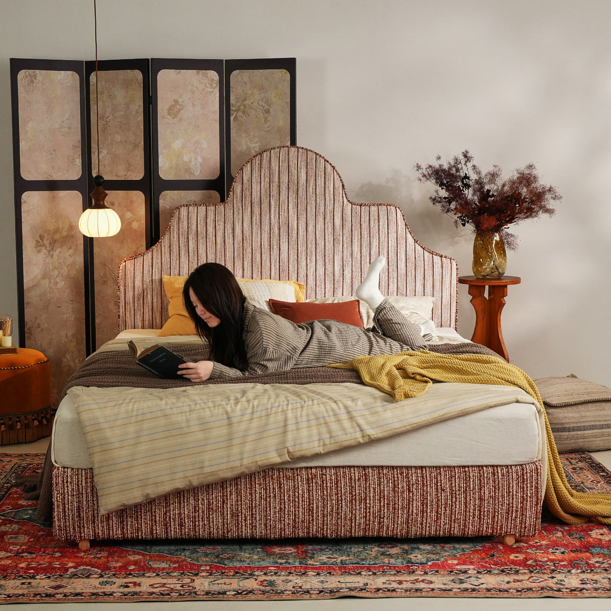 Detachable Dual-Tone Leather & Fabric Covers - Elegant French Curved Headboard Bed Frame For Your Bedroom