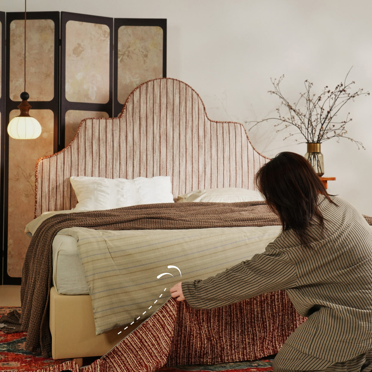 Detachable Dual-Tone Leather & Fabric Covers - Elegant French Curved Headboard Bed Frame For Your Bedroom