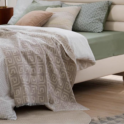 Elegant Pearl Microfiber Leather Upholstered Headboard Bed Frame - Luxury Refined Smooth Edges Bed For Your Bedroom