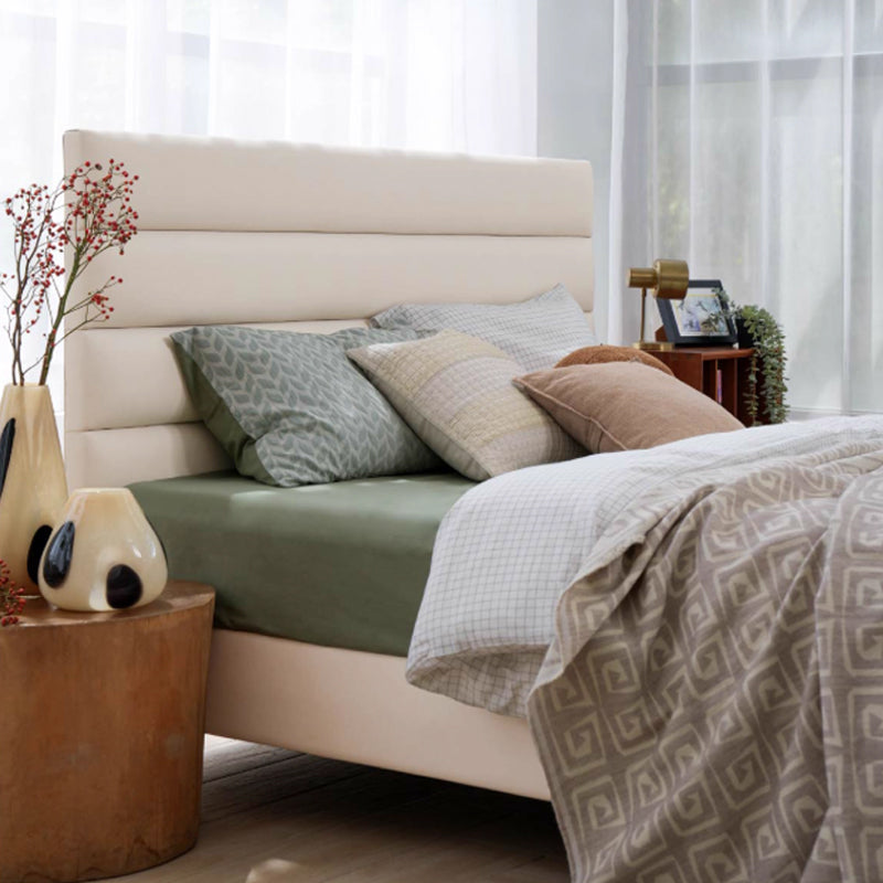 Elegant Pearl Microfiber Leather Upholstered Headboard Bed Frame - Luxury Refined Smooth Edges Bed For Your Bedroom