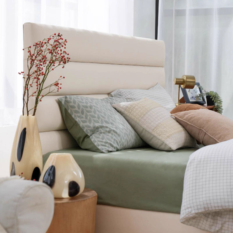 Elegant Pearl Microfiber Leather Upholstered Headboard Bed Frame - Luxury Refined Smooth Edges Bed For Your Bedroom