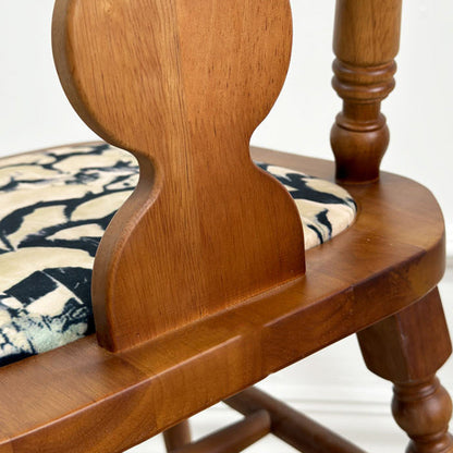 Traditional French Rubber Wood Fabric Leather Square Beaded Back Dining Chair With Backrest For Dining Room