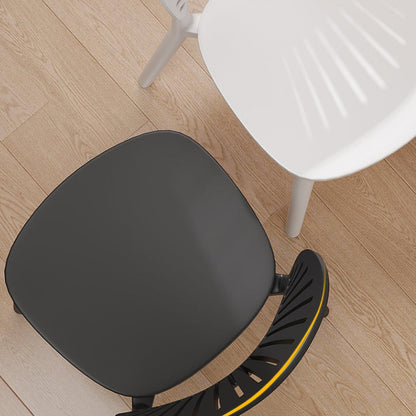 Contemporary Nordic Square PP Plastic Dining Chair Scalloped Backrest For Dining Room