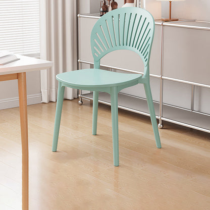Contemporary Nordic Square PP Plastic Dining Chair Scalloped Backrest For Dining Room