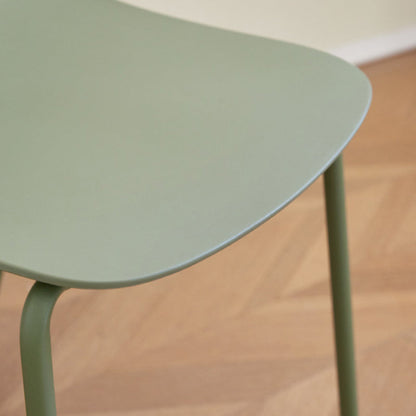 Modern Minimalist PP Plastic Iron Frame Curved Dining Chair Backrest Armless For Dining Room