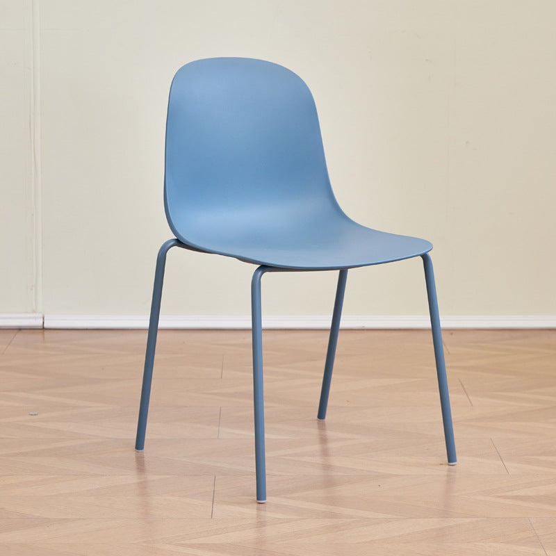 Modern Minimalist PP Plastic Iron Frame Curved Dining Chair Backrest Armless For Dining Room