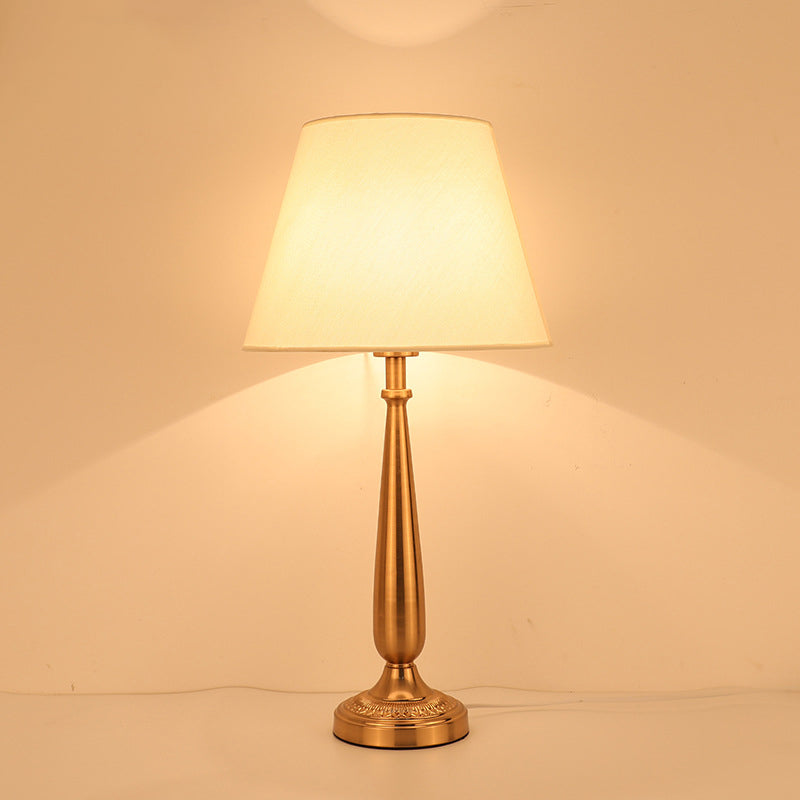 Contemporary Scandinavian Flower Iron Fabric 1-Light Table Lamp For Bedroom