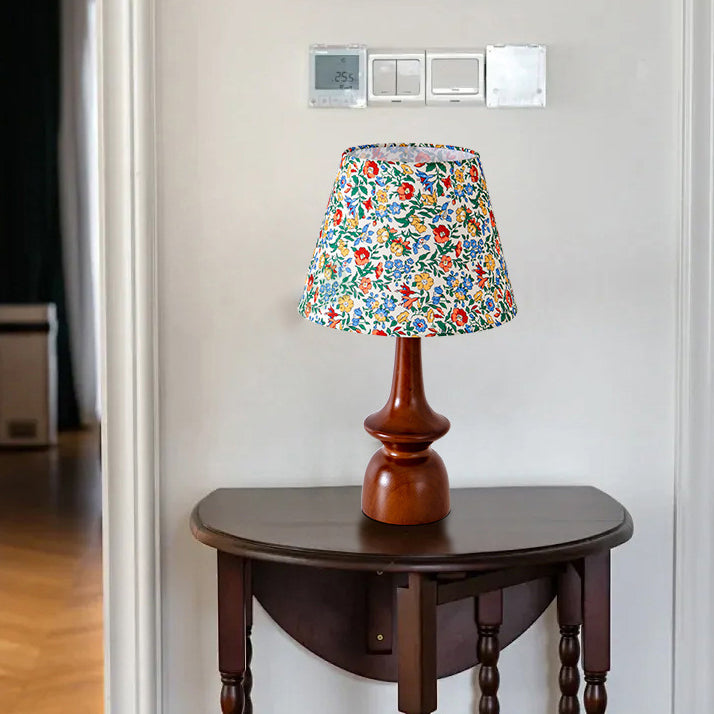 Traditional Vintage Round Table Solid Wood Fabric 1-Light Table Lamp For Bedroom
