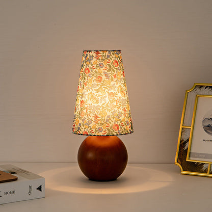 Traditional Vintage Round Table Solid Wood Fabric 1-Light Table Lamp For Bedroom