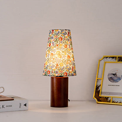 Traditional Vintage Round Table Solid Wood Fabric 1-Light Table Lamp For Bedroom