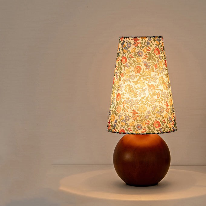 Traditional Vintage Round Table Solid Wood Fabric 1-Light Table Lamp For Bedroom