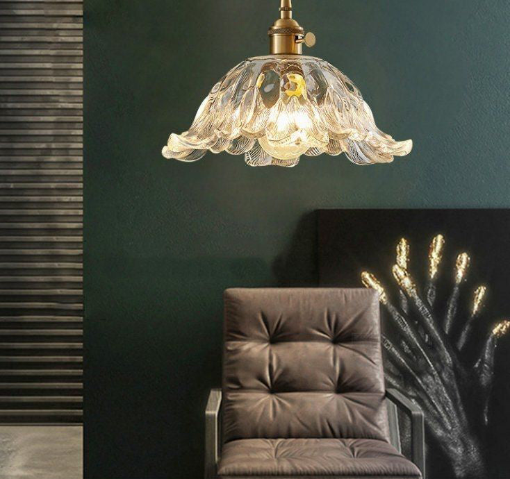 Traditional Vintage Glass & Wood Flower-Shaped 1-Light Pendant Light For Bedroom & Living Room