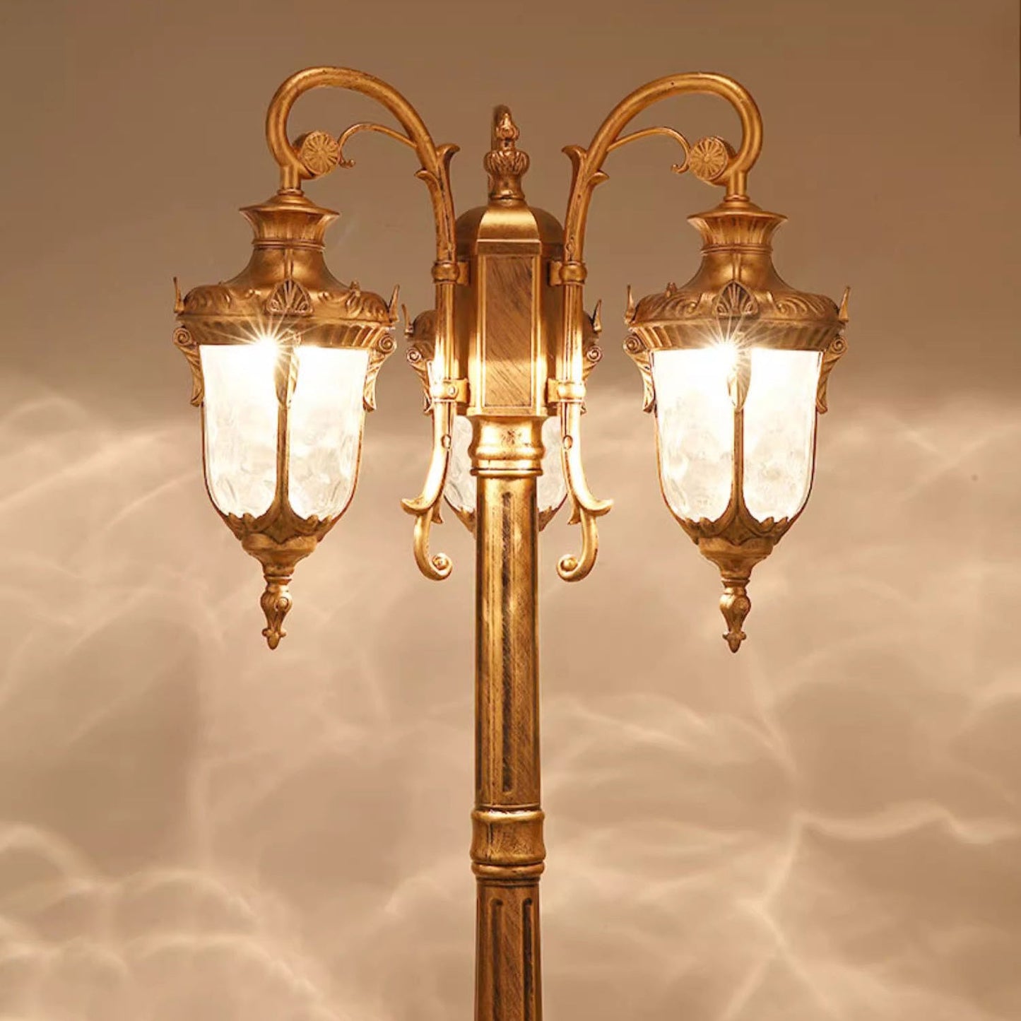 Traditional European Aluminum Water Glass Post Lamp 3-Light Outdoor Light For Garden