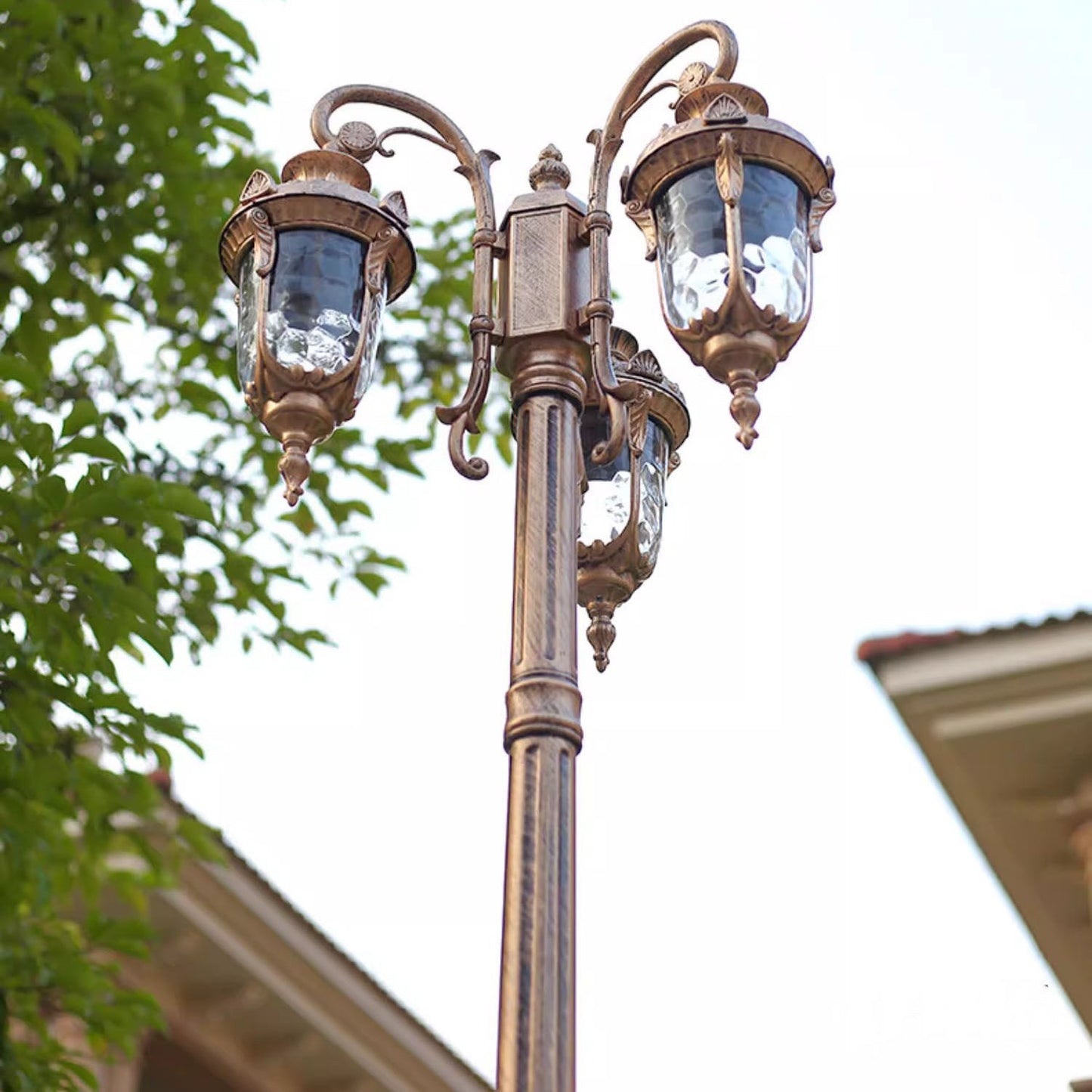 Traditional European Aluminum Water Glass Post Lamp 3-Light Outdoor Light For Garden
