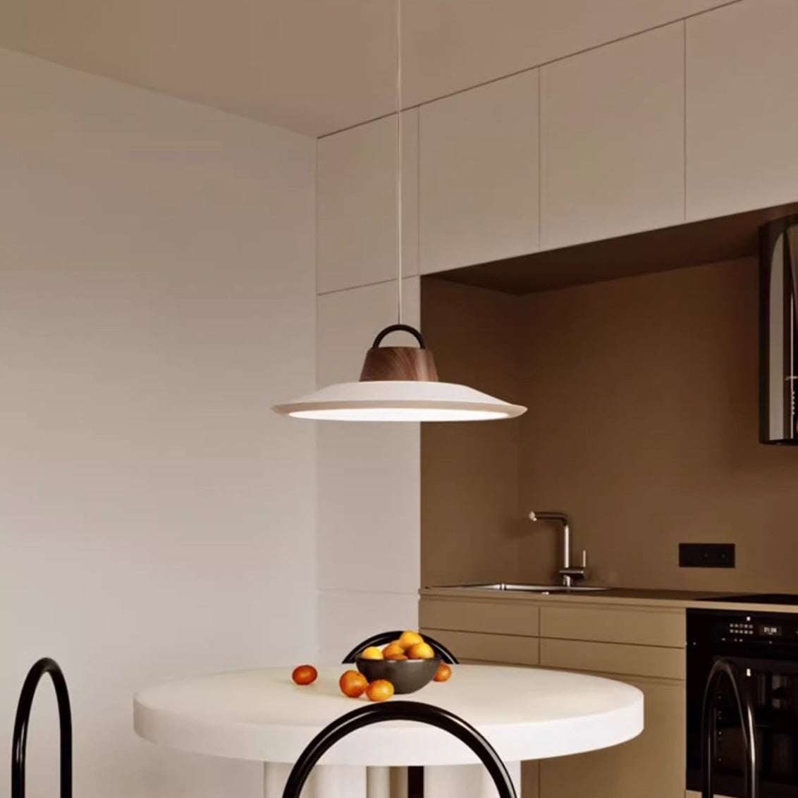 Contemporary Creative Iron Aluminum Round Disc LED Pendant Light For Living Room