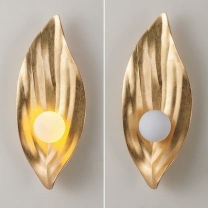 Contemporary Nordic Resin & Glass Leaf-Shaped Globe 1-Light Wall Sconce Lamp For Living Room
