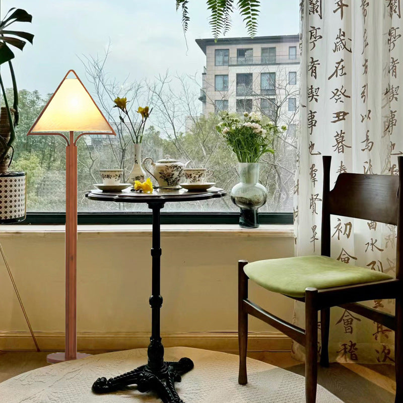 Traditional Vintage Wood Fabric Cylinder Base 1-Light Standing Floor Lamp For Living Room