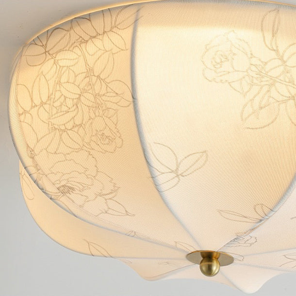 伝統的なフランスの鉄と布を使用した円形の花柄LEDフラッシュマウントシーリングライト（リビングルーム用）
