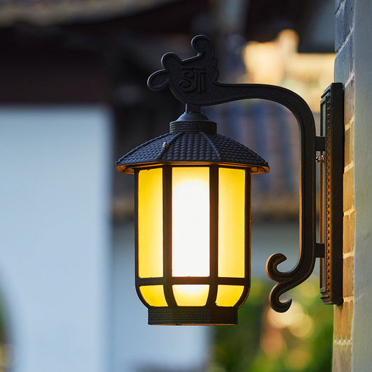 Traditional Chinese Aluminum Glass Round Lantern 1-Light Wall Sconce Lamp For Outdoor Patio