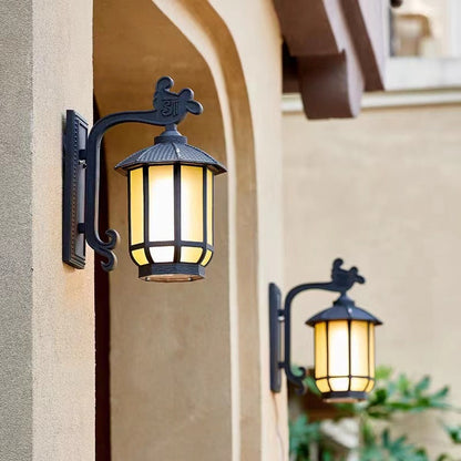 Traditional Chinese Aluminum Glass Round Lantern 1-Light Wall Sconce Lamp For Outdoor Patio