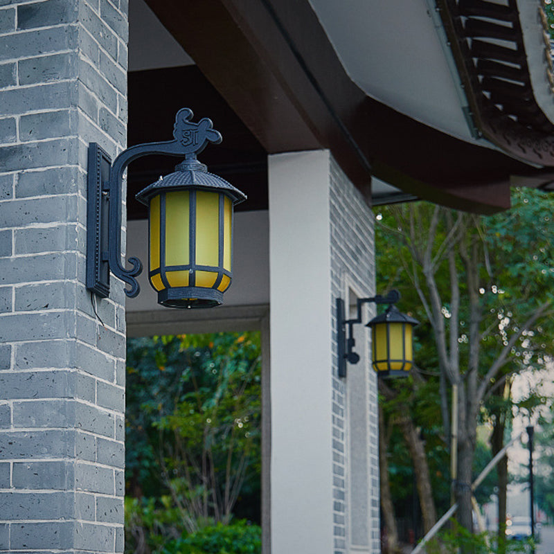 Traditional Chinese Aluminum Glass Round Lantern 1-Light Wall Sconce Lamp For Outdoor Patio
