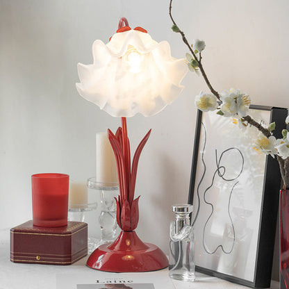 Traditional Chinese Iron Glass Floral Shade 1-Light Table Lamp For Bedroom