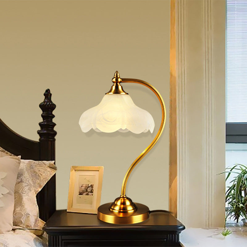 Traditional European Brass Glass Floral Shade Round Base 1-Light Table Lamp For Bedroom