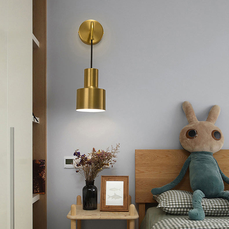 Contemporary Nordic Iron Round 1-Light Wall Sconce Lamp For Bedroom And Living Room