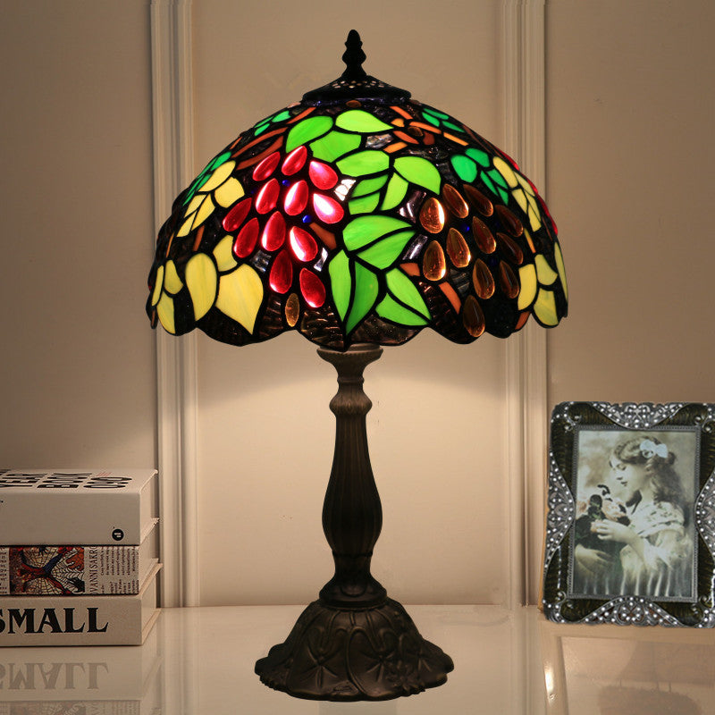 Traditional Tiffany Zinc Alloy & Stained Glass Round 1-Light Table Lamp For Bedroom & Living Room