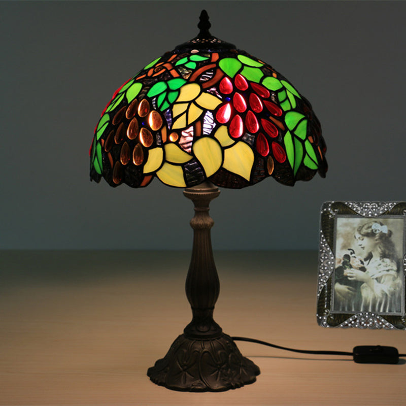 Traditional Tiffany Zinc Alloy & Stained Glass Round 1-Light Table Lamp For Bedroom & Living Room