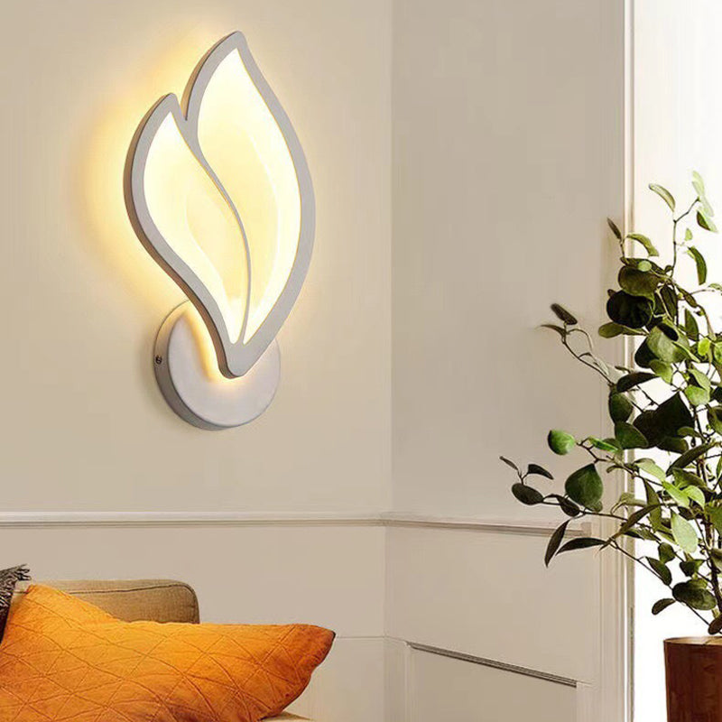 Modern Art Deco Acrylic Aluminum Iron Petal LED Wall Sconce Lamp For Bedroom & Living Room