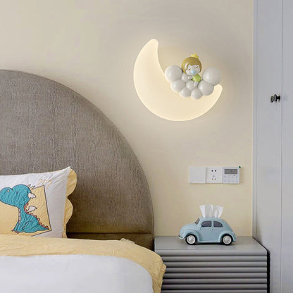 Modern Art Deco PE Iron Crescent LED Wall Sconce Lamp For Bedroom