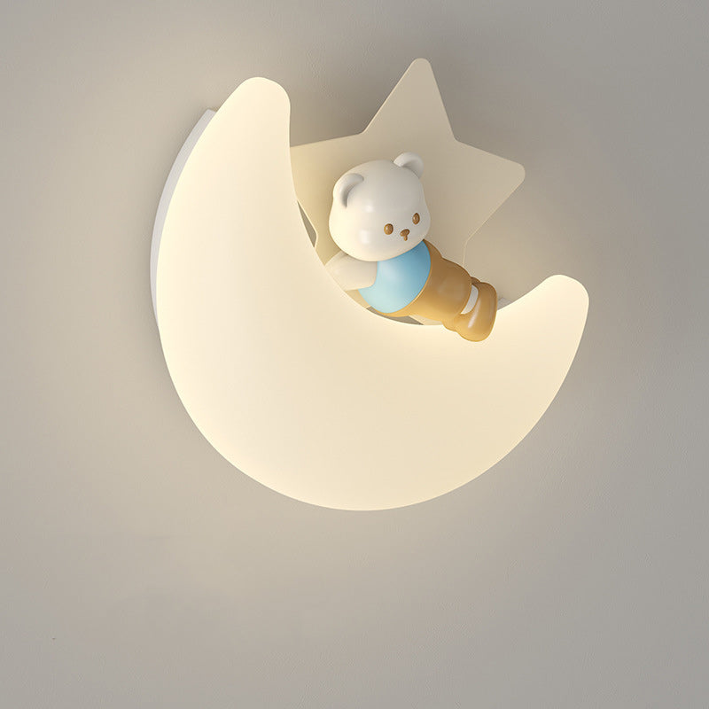 Modern Art Deco PE Iron Crescent LED Wall Sconce Lamp For Bedroom