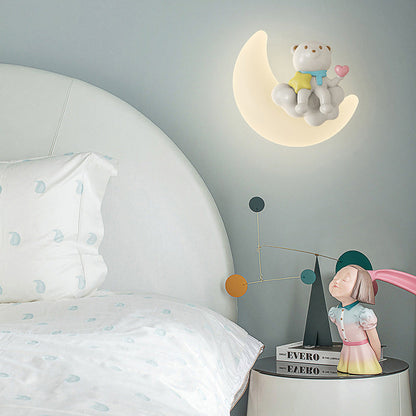 Modern Art Deco PE Iron Crescent LED Wall Sconce Lamp For Bedroom
