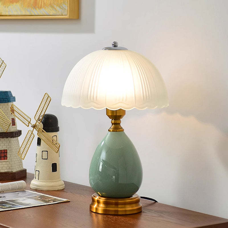 Traditional Vintage Ceramic Glass Metal Teardrop Half-Dome 1-Light Table Lamp For Bedroom