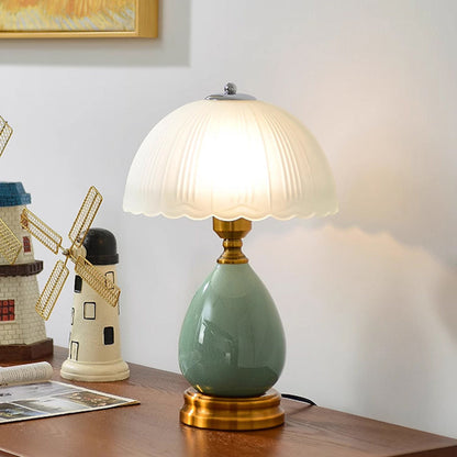 Traditional Vintage Ceramic Glass Metal Teardrop Half-Dome 1-Light Table Lamp For Bedroom