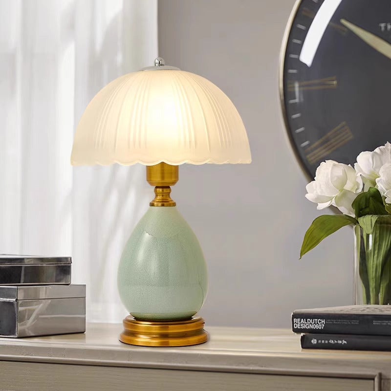 Traditional Vintage Ceramic Glass Metal Teardrop Half-Dome 1-Light Table Lamp For Bedroom