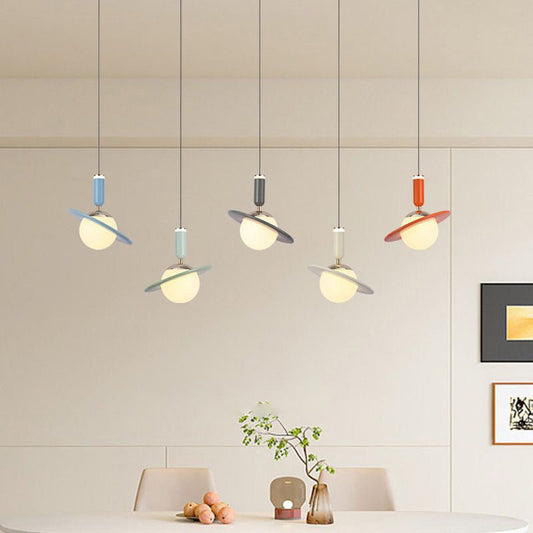 مصباح LED أسطواني الشكل من الأكريليك والألومنيوم بتصميم معاصر ومبتكر لغرفة النوم