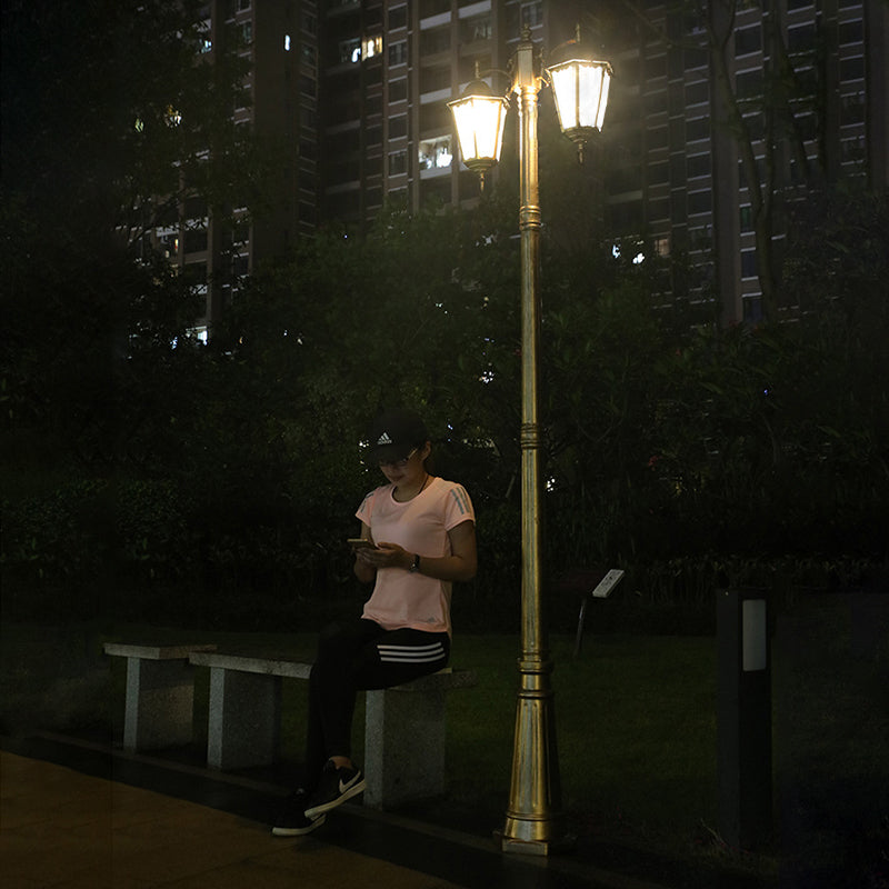 Traditional European Waterproof Aluminum Glass Lantern-Style 2/3-Light Outdoor Light Landscape Lighting For Garden & Outdoor Patio