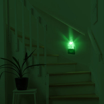 مصباح حائط LED بتصميم شجرة عيد الميلاد الكرتونية من الأكريليك المعاصر الإبداعي لغرفة النوم