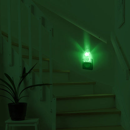 مصباح حائط LED بتصميم شجرة عيد الميلاد الكرتونية من الأكريليك المعاصر الإبداعي لغرفة النوم