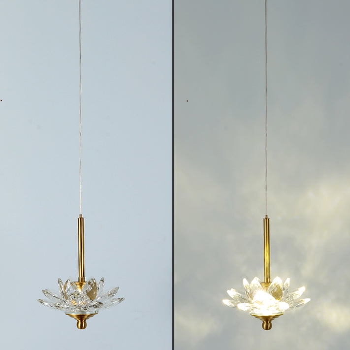 مصباح LED معاصر فاخر من الكريستال والنحاس على شكل لوتس لوضعه بجانب السرير