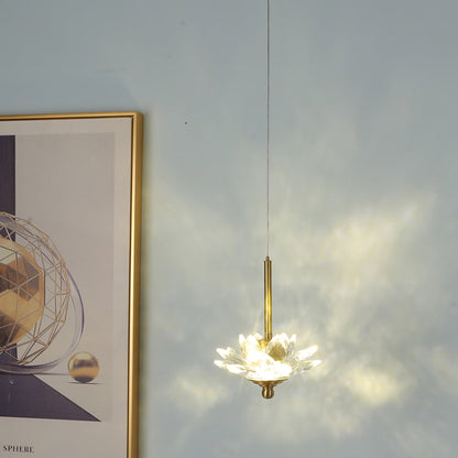 مصباح LED معاصر فاخر من الكريستال والنحاس على شكل لوتس لوضعه بجانب السرير