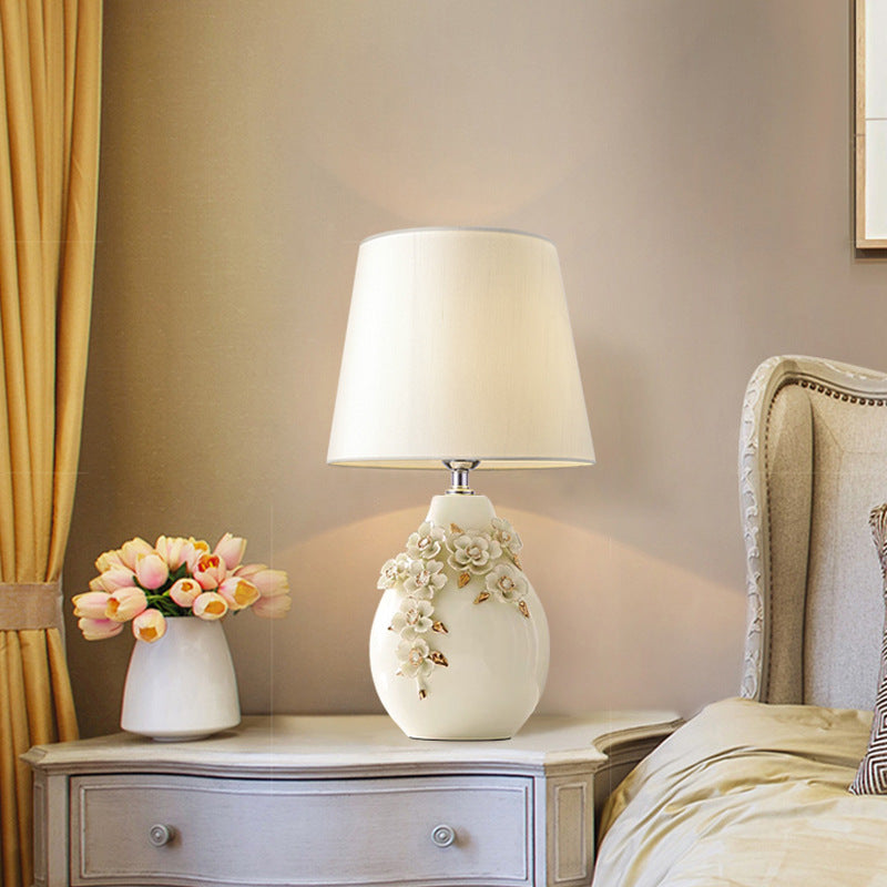 Contemporary Nordic Ceramic Fabric Floral Column 1-Light Table Lamp For Bedroom And Living Room