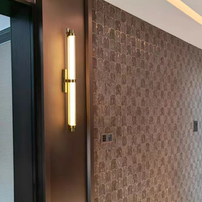 مصباح حائط LED مستطيل الشكل مصنوع من الحديد والزجاج بتصميم عصري بسيط لغرفة المعيشة