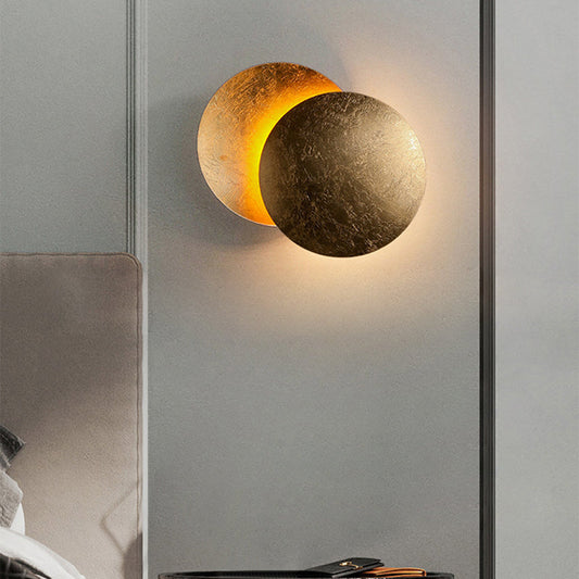 مصباح حائط LED دائري معاصر من الحديد بتصميم نورديك لغرفة النوم 